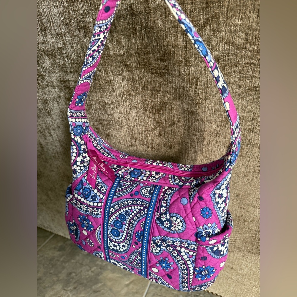 Vera Bradley Quilted Hobo Bag - Plum/Blue Paisley 💗💜💙 - Picture 3 of 9